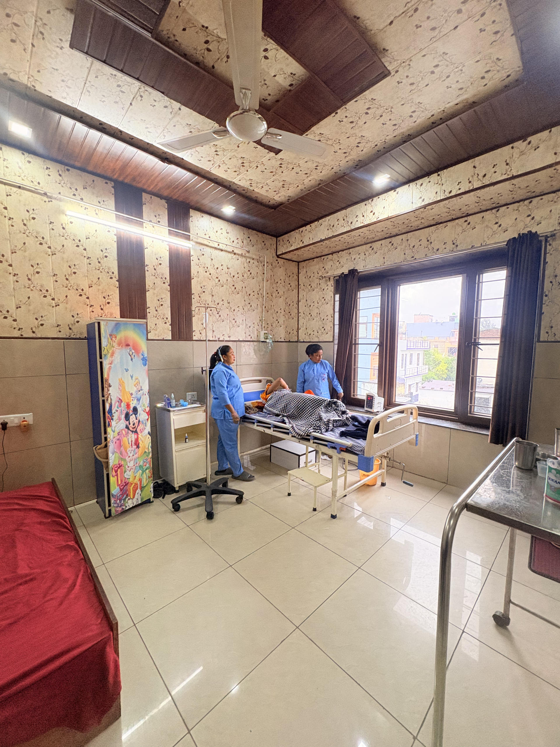 HOME 12 Private Deluxe Room scaled